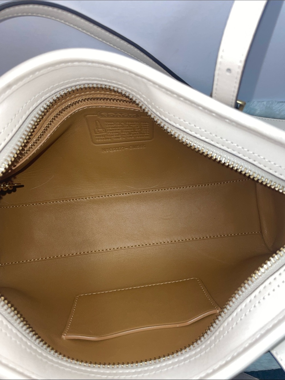 Coach ‘Swing Zip’ 20 Limited Edition Bag - Picture 9 of 13